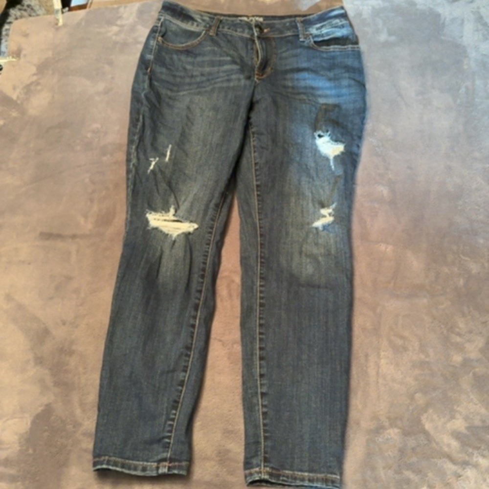 Maurices Jeans Women Large Blue Distressed Mid Rise Denim Casual Everyday